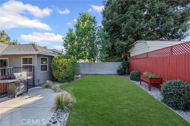 204 Crater Lake Drive, Chico CA: https://media.crmls.org/medias/47cf342a-7536-4277-89bd-e78b19495660.jpg