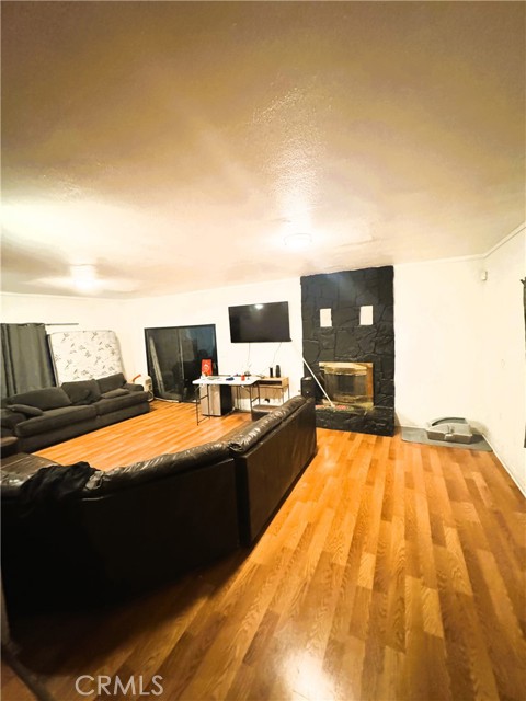 Detail Gallery Image 6 of 18 For 1616 W Palmer, Compton,  CA 90220 - 3 Beds | 2 Baths