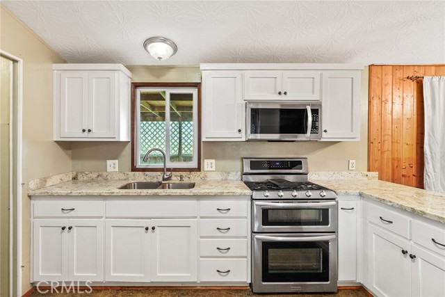 Detail Gallery Image 20 of 47 For 12150 Thunderbird Dr, Red Bluff,  CA 96080 - 4 Beds | 2 Baths