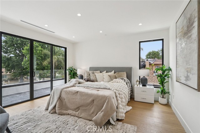 Detail Gallery Image 31 of 61 For 2227 N Lamer St, Burbank,  CA 91504 - 4 Beds | 4/1 Baths