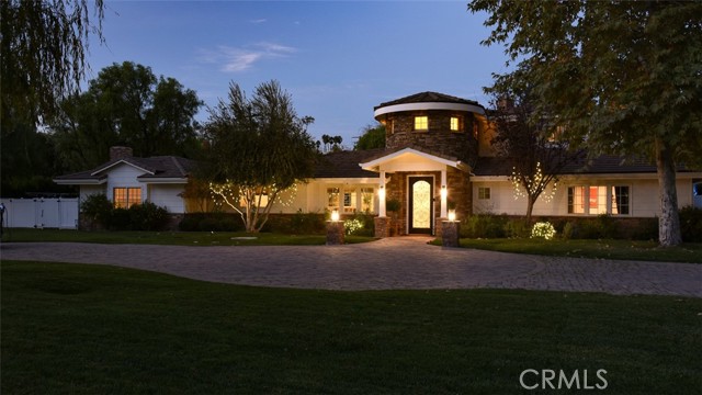 Detail Gallery Image 19 of 70 For 23649 Long Valley Rd, Hidden Hills,  CA 91302 - 4 Beds | 5 Baths
