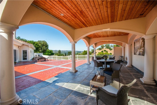 Detail Gallery Image 25 of 27 For 4407 Medley Pl, Encino,  CA 91316 - 6 Beds | 4/2 Baths