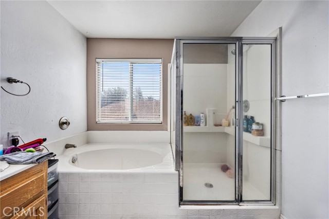 Detail Gallery Image 25 of 39 For 9711 Touchstone, Bakersfield,  CA 93311 - 6 Beds | 3 Baths