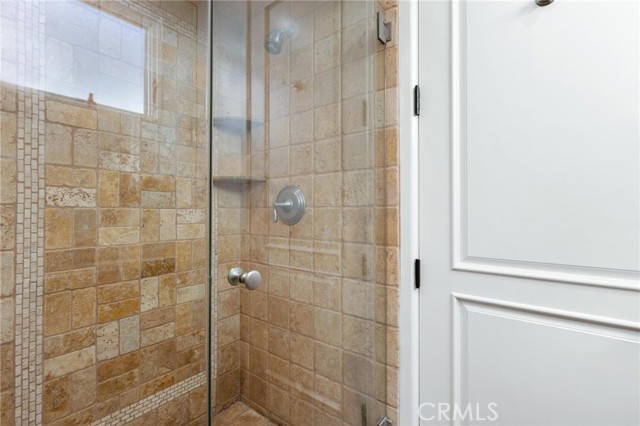 Detail Gallery Image 31 of 64 For 2516 Walnut Ave, Manhattan Beach,  CA 90266 - 5 Beds | 5/1 Baths