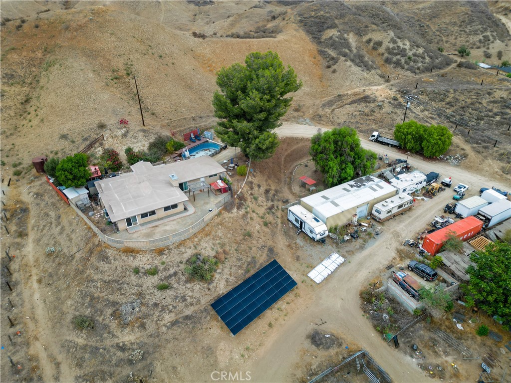 https://media.crmls.org/medias/47d1f254-492f-443b-ab31-68694e527177.jpg?preset=X-Large