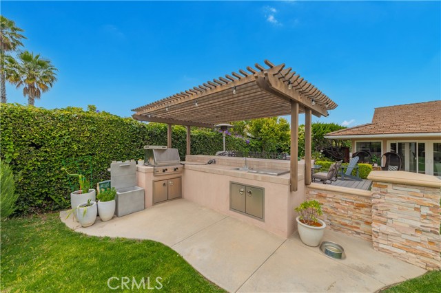 4621 Hampden Rd, Corona del Mar CA: https://media.crmls.org/medias/47d2cdd2-56dc-472e-a2d8-53f52cd7782a.jpg