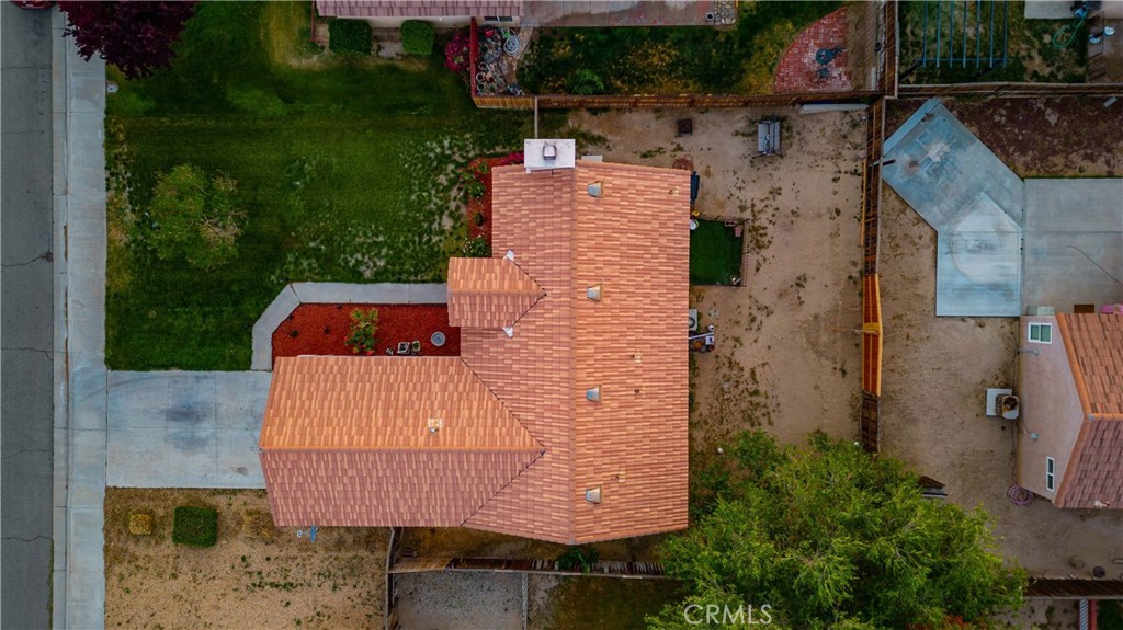 https://media.crmls.org/medias/47d30b2d-bbd7-47ae-9308-94a227e73305.jpg?preset=X-Large