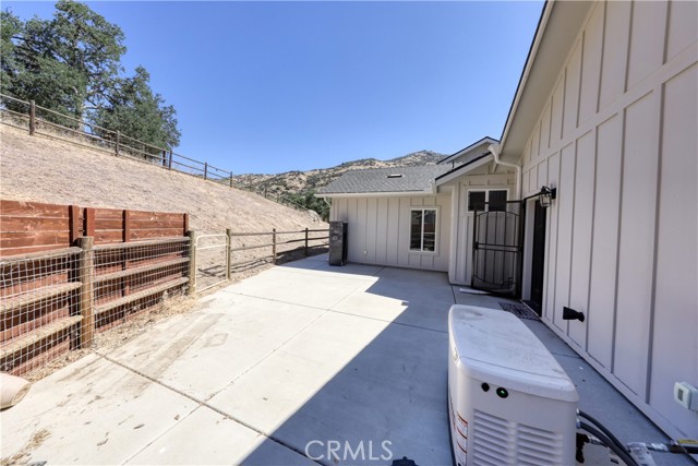 Detail Gallery Image 53 of 66 For 25904 Bear Valley, Tehachapi,  CA 93561 - 3 Beds | 2/1 Baths