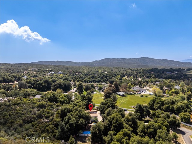 35300 Calle Grande, Lake Elsinore CA: https://media.crmls.org/medias/47d3f64b-82e7-44f8-bcb9-323aa6b002f1.jpg