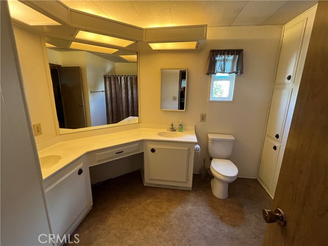 Detail Gallery Image 9 of 33 For 11250 Beach Bld #108,  Stanton,  CA 90680 - 2 Beds | 2 Baths
