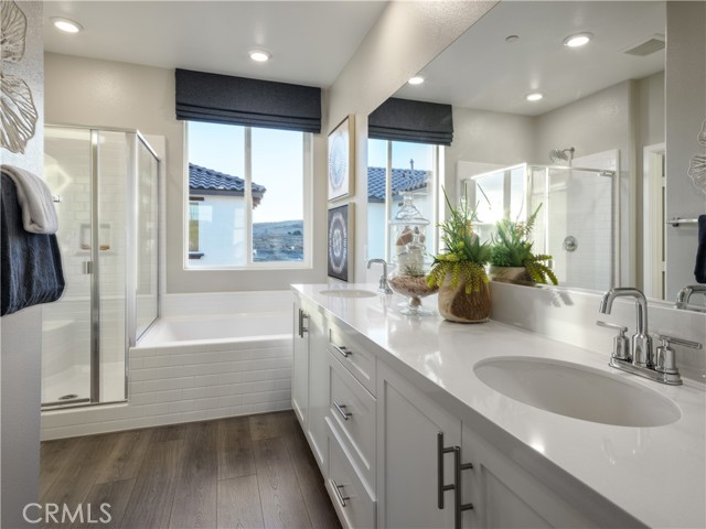 Detail Gallery Image 11 of 13 For 10288 Runnel Ln, Riverside,  CA 92522 - 4 Beds | 2/1 Baths