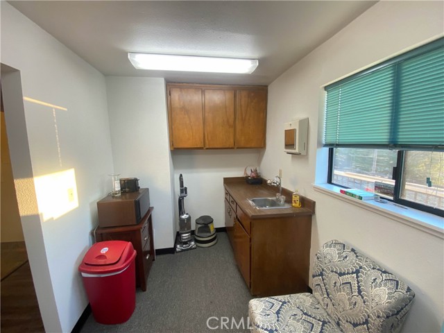 6141 Center Street, Paradise, California 95969, ,Commercial Sale,For Sale,6141 Center Street,CRSN24202301