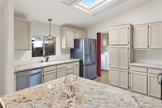 Detail Gallery Image 6 of 25 For 2050 Springfield #212,  Chico,  CA 95928 - 2 Beds | 2 Baths