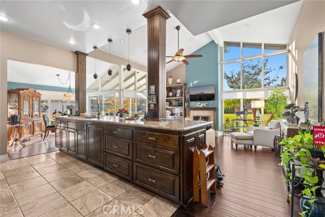 Detail Gallery Image 6 of 21 For 2201 Fortuna, Newport Beach,  CA 92660 - 3 Beds | 2 Baths