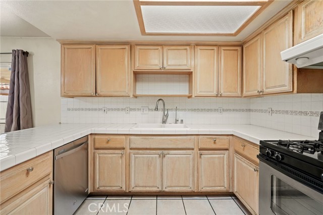 11833 Pendleton Street, Sun Valley CA: https://media.crmls.org/medias/47d7793f-08b3-4d16-9135-ac72b7b8170c.jpg