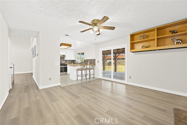 Detail Gallery Image 12 of 34 For 7749 Myles Ct, Fontana,  CA 92336 - 3 Beds | 2/1 Baths