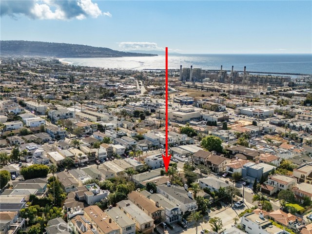 322 Hopkins Avenue, Hermosa Beach, California 90254, 3 Bedrooms Bedrooms, ,2 BathroomsBathrooms,Residential,For Sale,Hopkins,SB25024176