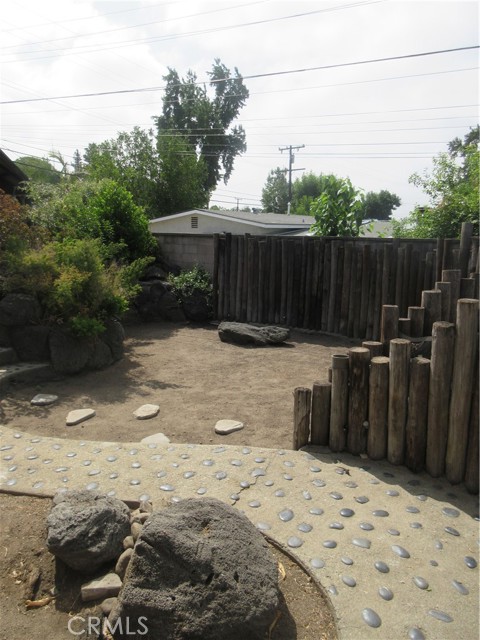 1416 Carmelita Court, Upland CA: https://media.crmls.org/medias/47d8f0ac-9eb6-4fb7-bc32-fca7ac6c7ba8.jpg