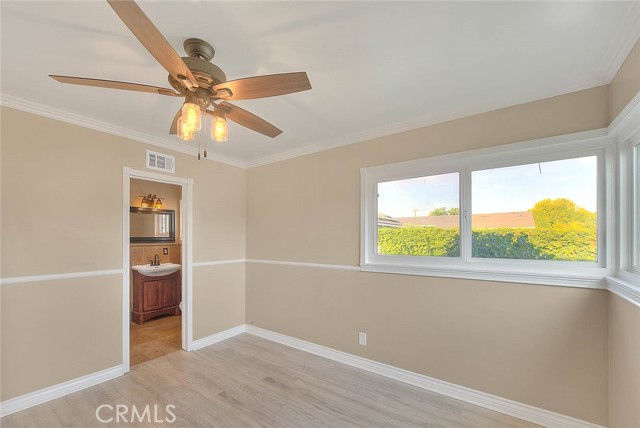 Detail Gallery Image 19 of 43 For 2149 W Cris Ave, Anaheim,  CA 92804 - 4 Beds | 2 Baths