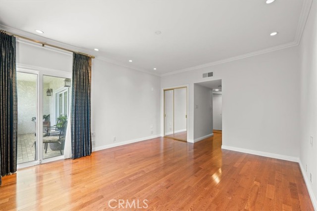 Detail Gallery Image 18 of 33 For 1228 N La Cienega Bld #203,  West Hollywood,  CA 90069 - 2 Beds | 2 Baths