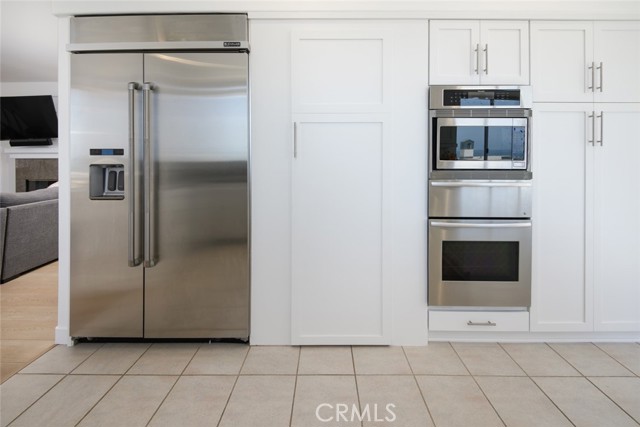 Detail Gallery Image 28 of 53 For 216 23rd St, Manhattan Beach,  CA 90266 - 4 Beds | 3 Baths