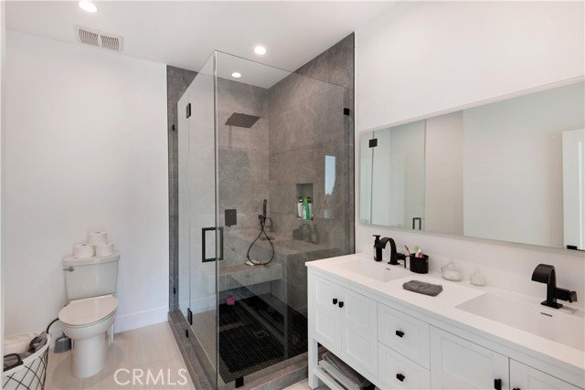 Detail Gallery Image 33 of 42 For 22254 Dumetz Rd, Woodland Hills,  CA 91364 - 5 Beds | 4 Baths