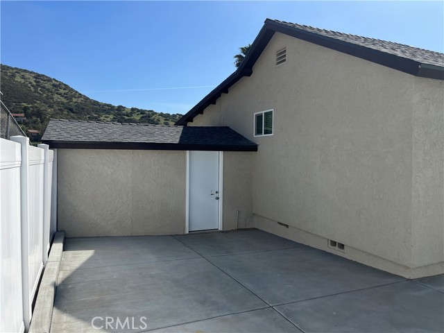 9335 Chimney Rock Lane, El Cajon CA: https://media.crmls.org/medias/47db3ad3-5b3a-40d0-96de-8e96999accf0.jpg