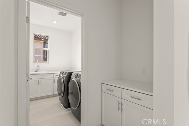 2004 Saguaro Glen, Escondido CA: https://media.crmls.org/medias/47db6f59-fa10-4a89-989d-c8d1549deffb.jpg