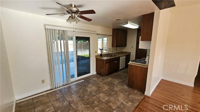 801 Belinda Lane, Redlands CA: https://media.crmls.org/medias/47db83a9-ee7f-4407-b872-7b8167c8ed34.jpg