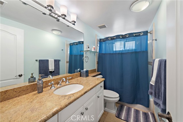 Detail Gallery Image 17 of 49 For 16750 Bayview Dr, Sunset Beach,  CA 90742 - 3 Beds | 2/1 Baths