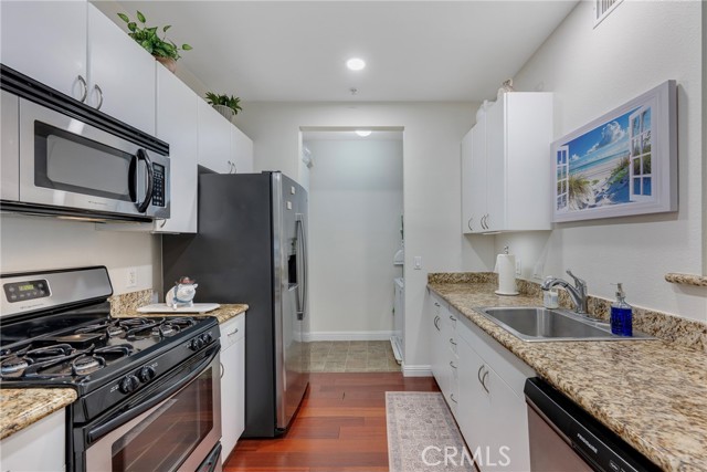 Detail Gallery Image 8 of 27 For 1801 E Katella #2029,  Anaheim,  CA 92805 - 1 Beds | 1 Baths