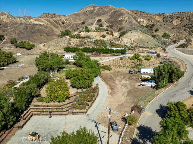 10161 Foothill Boulevard, Sylmar CA: https://media.crmls.org/medias/47de1fbf-418c-4495-aa6c-170a9062a86f.jpg