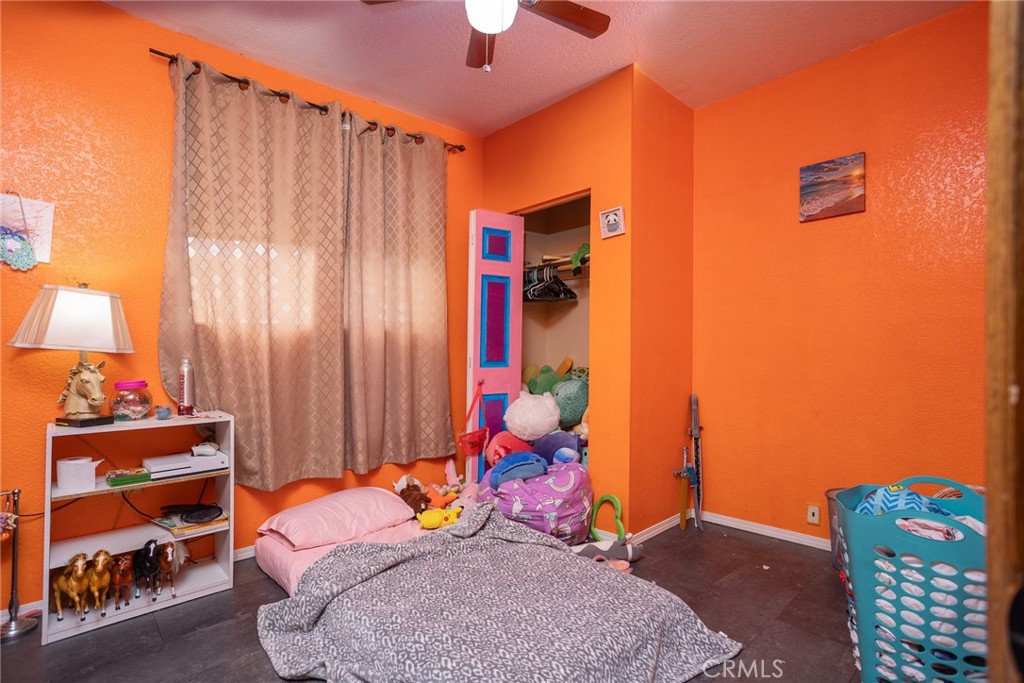 https://media.crmls.org/medias/47de59b1-f731-442a-bc6e-126a3340b474.jpg?preset=X-Large