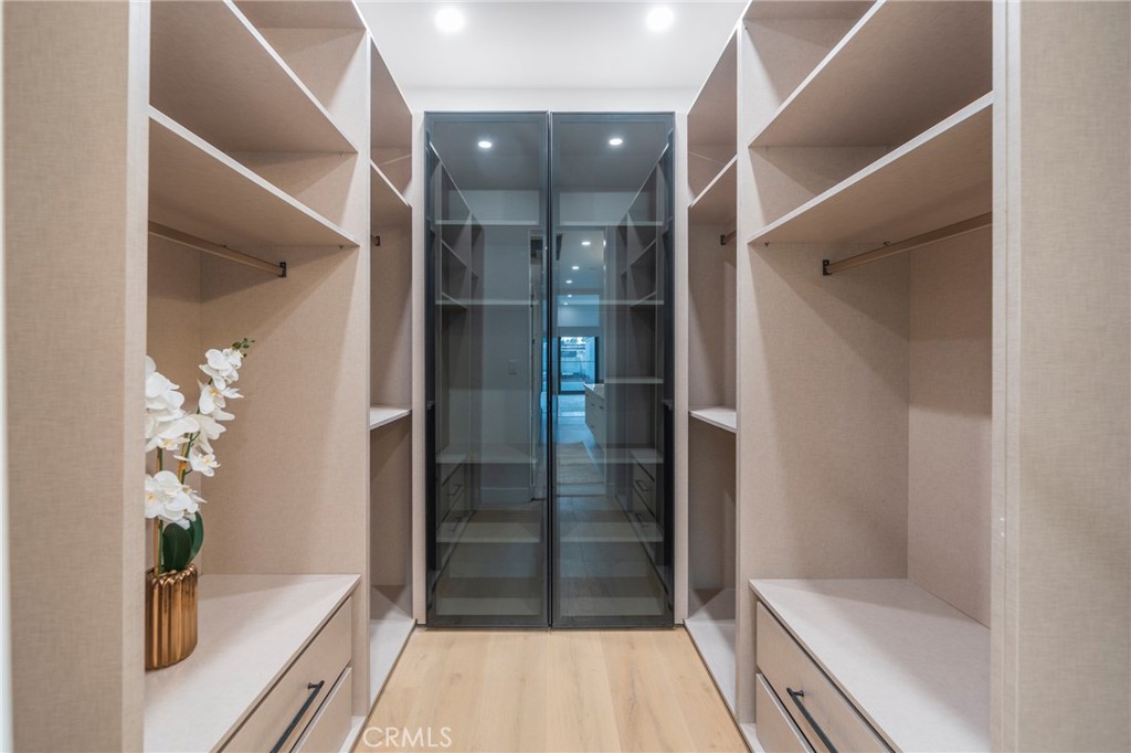 MLS #OC25269306 image #33