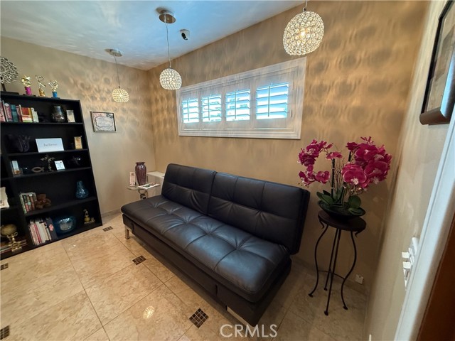 12268 Samoline Avenue, Downey CA: https://media.crmls.org/medias/47ded054-4dde-4e36-a108-a68929d62998.jpg