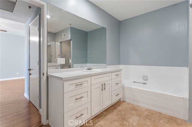 Detail Gallery Image 40 of 51 For 5350 White Oak #413,  Encino,  CA 91316 - 2 Beds | 2 Baths