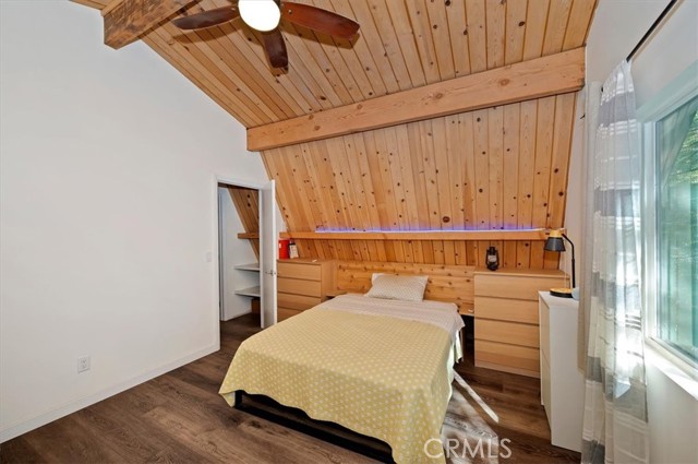 23463 The Blind Trail, Crestline, CA 92325