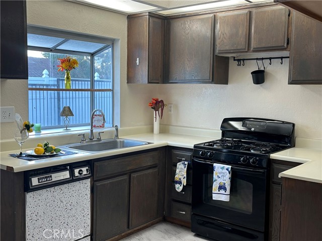 Detail Gallery Image 6 of 12 For 11539 Santiago Peak Ct, Rancho Cucamonga,  CA 91737 - 3 Beds | 1 Baths