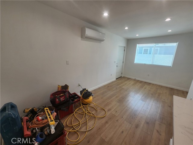 Detail Gallery Image 4 of 28 For 10940 Oxnard St #10942 1/2,  North Hollywood,  CA 91606 - 2 Beds | 1 Baths