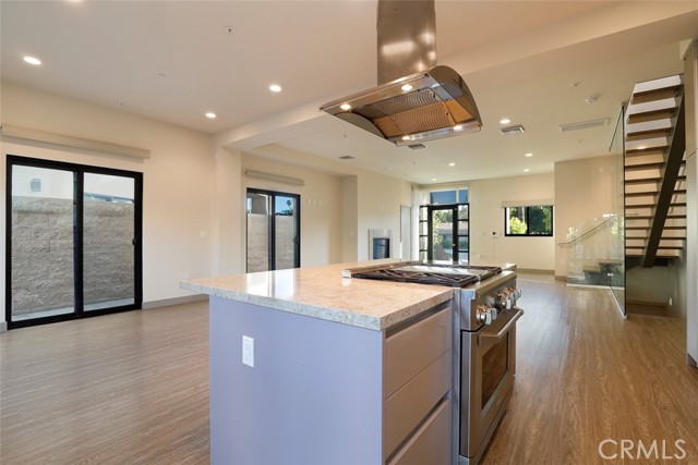 Detail Gallery Image 15 of 53 For 18707 Redwing St, Tarzana,  CA 91356 - 3 Beds | 2/1 Baths