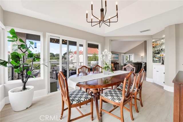 Image 5 of 45 For 17 Antibes  