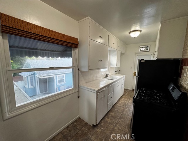 Detail Gallery Image 15 of 24 For 341 Redondo, Long Beach,  CA 90814 - – Beds | – Baths