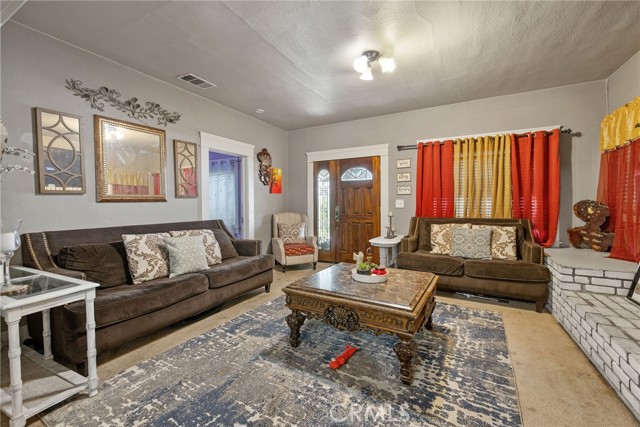 Detail Gallery Image 9 of 49 For 300 N Berry Rd, –,  CA 93272 - 3 Beds | 2 Baths