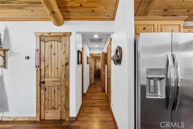 Detail Gallery Image 28 of 50 For 42728 Timberline, Big Bear Lake,  CA 92315 - 3 Beds | 3/1 Baths