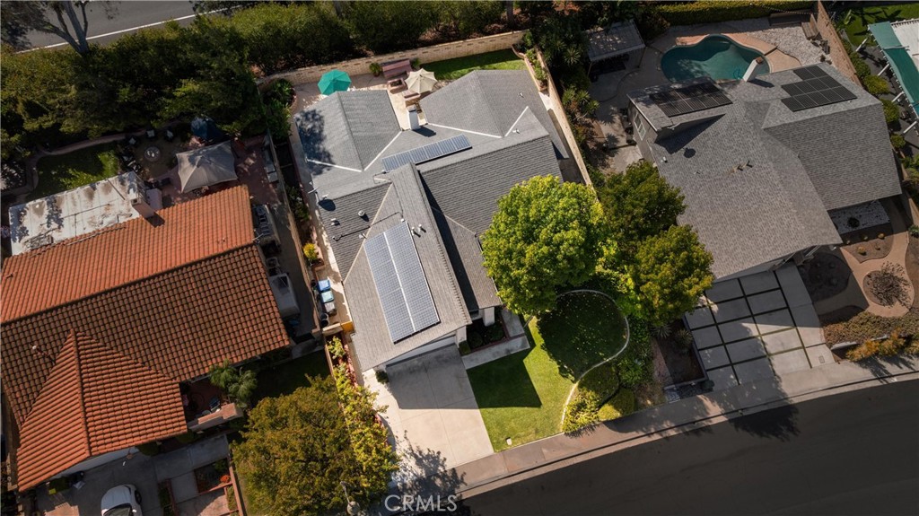 MLS #OC25233783 image #38