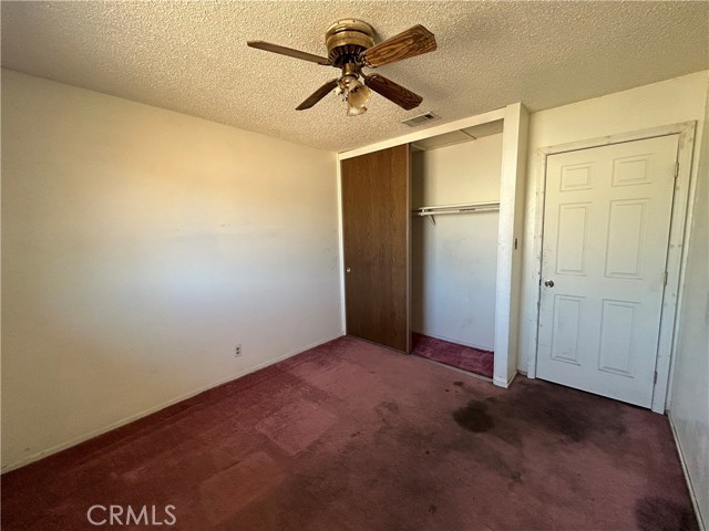 Detail Gallery Image 12 of 17 For 6917 Stillwater Way, Sacramento,  CA 95828 - 3 Beds | 1/1 Baths