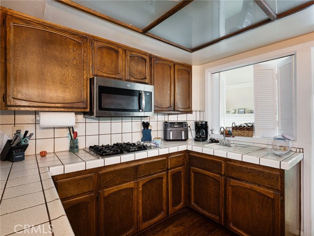 Detail Gallery Image 8 of 33 For 426 E Imperial Ave, El Segundo,  CA 90245 - – Beds | – Baths