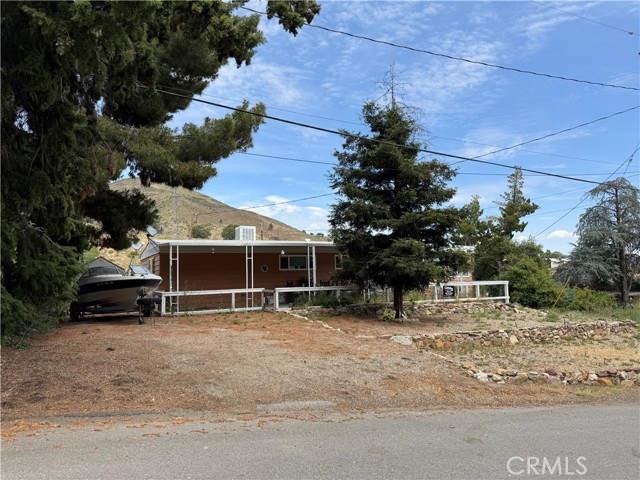 200 Tillie Creek Road, Wofford Heights CA: https://media.crmls.org/medias/47e3d049-fde7-465a-bc65-73e2933699d5.jpg