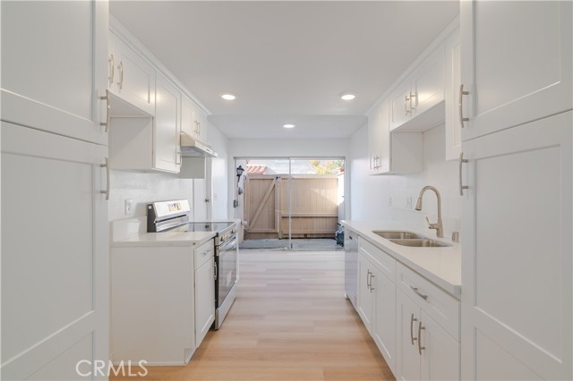 Detail Gallery Image 6 of 35 For 3522 Del Amo, Torrance,  CA 90503 - 3 Beds | 2/1 Baths