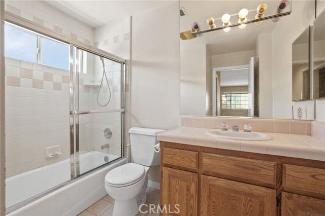 1078 W 10th Street, San Pedro CA: https://media.crmls.org/medias/47e47a1a-562b-4aae-920e-030d192012a8.jpg